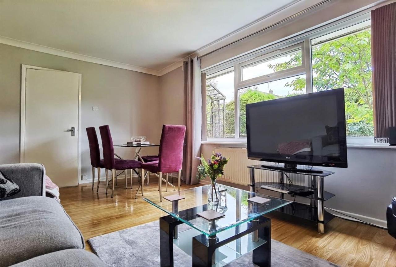 Fourth Avenue, Lovely Bungalow Available For Guests And Contractors Parking Wifi 诺丁汉 外观 照片